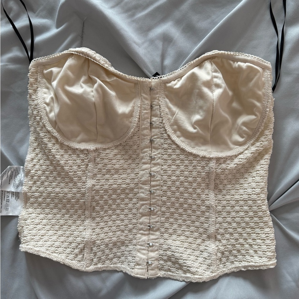H&M Cream Textured Corset Top Size Medium - Picture 3 of 4